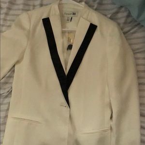 White Coat brand new forever 21